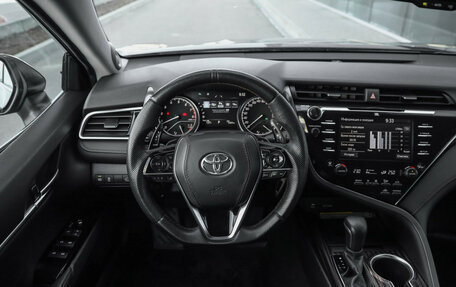 Toyota Camry, 2020 год, 3 189 000 рублей, 15 фотография