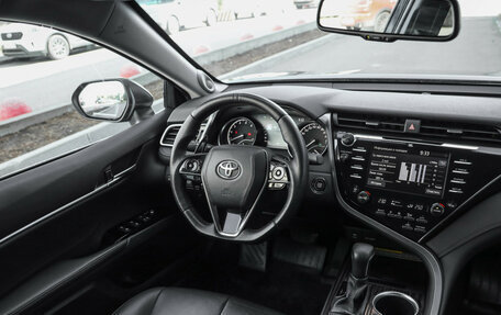 Toyota Camry, 2020 год, 3 189 000 рублей, 13 фотография