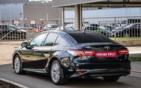 Toyota Camry, 2020 год, 3 189 000 рублей, 8 фотография
