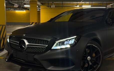 Mercedes-Benz CLS, 2015 год, 2 600 000 рублей, 2 фотография
