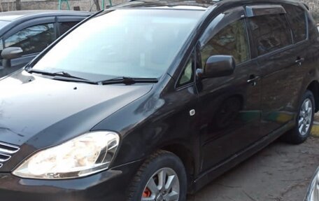 Toyota Ipsum II, 2005 год, 820 000 рублей, 2 фотография