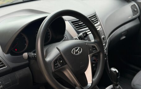 Hyundai Solaris II рестайлинг, 2015 год, 1 019 999 рублей, 15 фотография