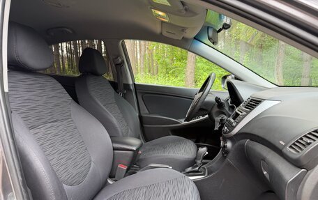 Hyundai Solaris II рестайлинг, 2015 год, 1 019 999 рублей, 24 фотография