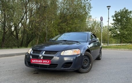 Dodge Stratus II, 2003 год, 250 000 рублей, 1 фотография