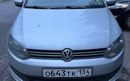 Volkswagen Polo VI (EU Market), 2015 год, 995 000 рублей, 1 фотография