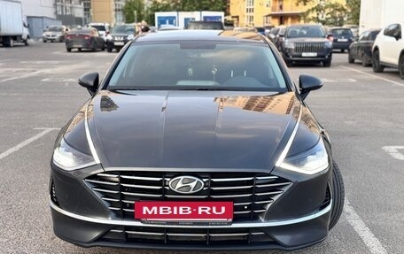 Hyundai Sonata VIII, 2021 год, 2 550 000 рублей, 3 фотография