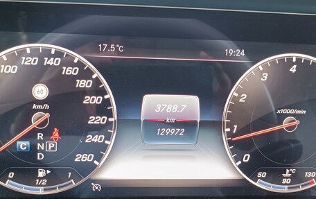 Mercedes-Benz E-Класс, 2018 год, 3 350 000 рублей, 9 фотография