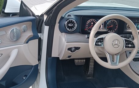 Mercedes-Benz E-Класс, 2018 год, 3 350 000 рублей, 8 фотография
