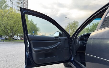 Dodge Stratus II, 2003 год, 250 000 рублей, 10 фотография