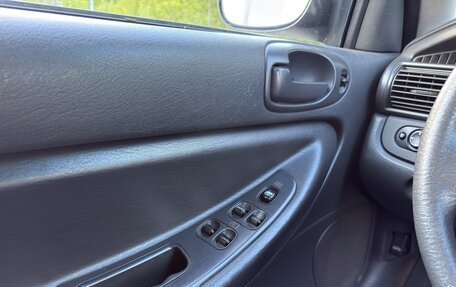 Dodge Stratus II, 2003 год, 250 000 рублей, 21 фотография