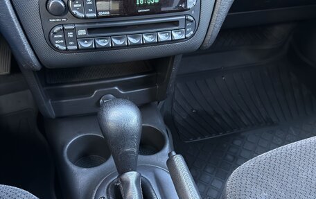 Dodge Stratus II, 2003 год, 250 000 рублей, 25 фотография