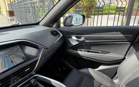Geely Tugella FY11, 2023 год, 2 950 000 рублей, 9 фотография