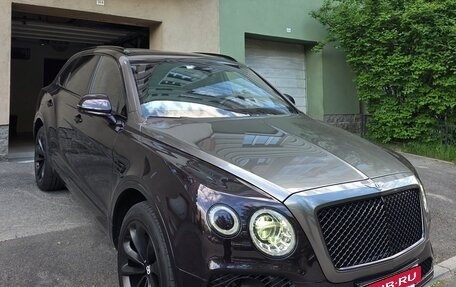 Bentley Bentayga I, 2016 год, 9 900 000 рублей, 2 фотография
