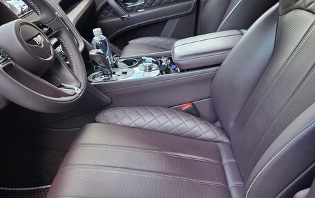 Bentley Bentayga I, 2016 год, 9 900 000 рублей, 16 фотография