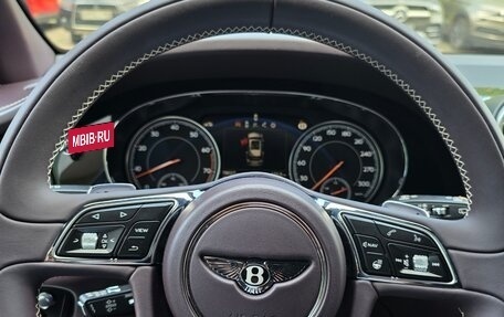 Bentley Bentayga I, 2016 год, 9 900 000 рублей, 17 фотография