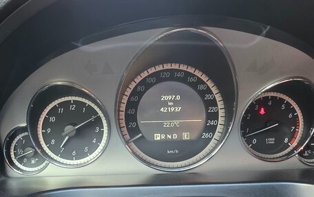 Mercedes-Benz E-Класс, 2011 год, 1 480 000 рублей, 10 фотография