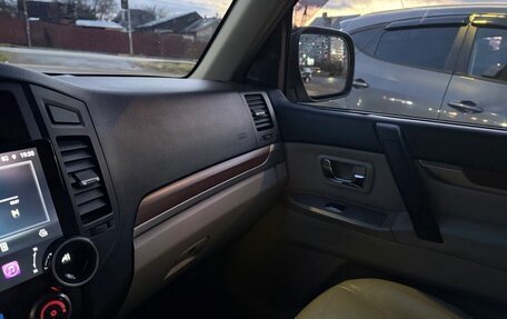 Mitsubishi Pajero IV, 2007 год, 1 600 000 рублей, 32 фотография