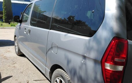 Hyundai H-1 II рестайлинг, 2013 год, 1 370 000 рублей, 8 фотография