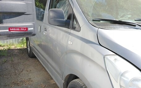 Hyundai H-1 II рестайлинг, 2013 год, 1 370 000 рублей, 5 фотография