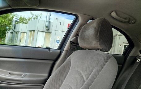 Dodge Stratus II, 2003 год, 300 000 рублей, 12 фотография