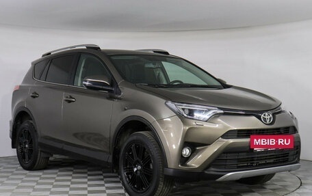 Toyota RAV4, 2017 год, 2 299 000 рублей, 3 фотография