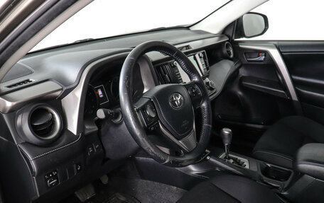 Toyota RAV4, 2017 год, 2 299 000 рублей, 9 фотография