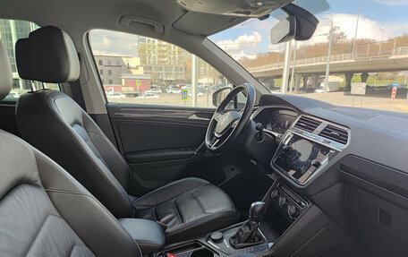 Volkswagen Tiguan II, 2018 год, 2 580 000 рублей, 11 фотография