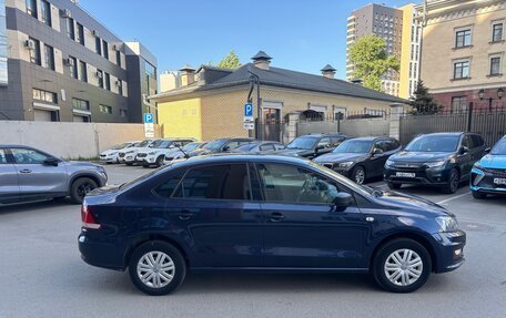 Volkswagen Polo VI (EU Market), 2015 год, 900 000 рублей, 3 фотография