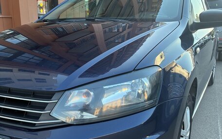 Volkswagen Polo VI (EU Market), 2015 год, 900 000 рублей, 11 фотография