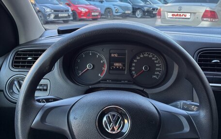 Volkswagen Polo VI (EU Market), 2015 год, 900 000 рублей, 13 фотография