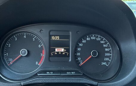 Volkswagen Polo VI (EU Market), 2015 год, 900 000 рублей, 12 фотография