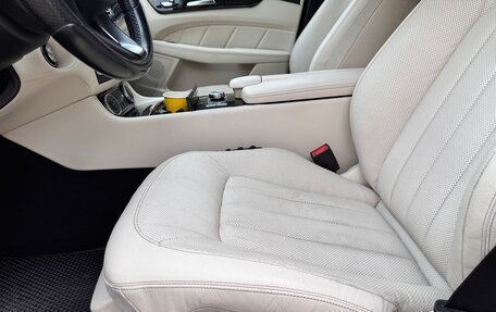 Mercedes-Benz CLS, 2015 год, 2 500 000 рублей, 14 фотография