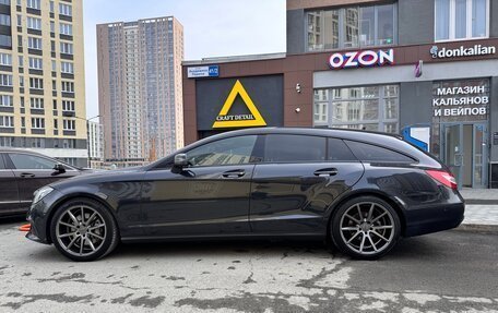 Mercedes-Benz CLS, 2015 год, 2 500 000 рублей, 9 фотография