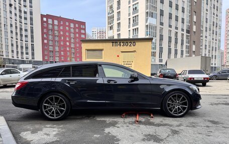 Mercedes-Benz CLS, 2015 год, 2 500 000 рублей, 12 фотография