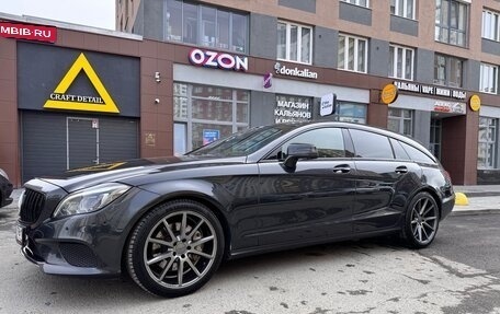 Mercedes-Benz CLS, 2015 год, 2 500 000 рублей, 10 фотография