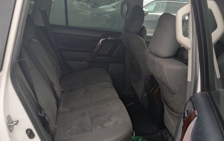 Toyota Land Cruiser Prado 150 рестайлинг 2, 2010 год, 2 530 000 рублей, 2 фотография