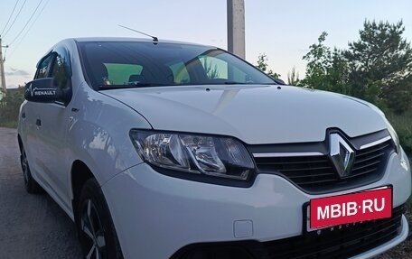 Renault Logan II, 2015 год, 650 000 рублей, 9 фотография