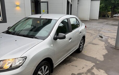 Renault Logan II, 2014 год, 645 000 рублей, 2 фотография