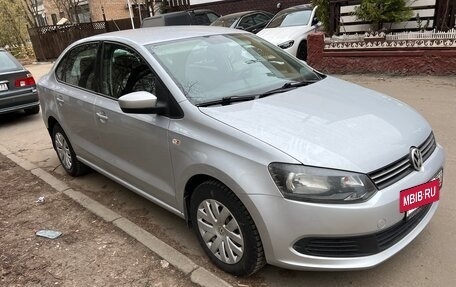 Volkswagen Polo VI (EU Market), 2015 год, 995 000 рублей, 3 фотография