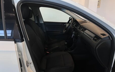 Skoda Rapid I, 2014 год, 640 000 рублей, 28 фотография
