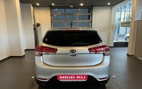 KIA Rio III рестайлинг, 2016 год, 835 000 рублей, 4 фотография