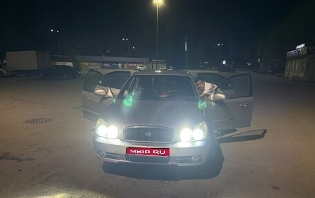 Hyundai Sonata IV рестайлинг, 2004 год, 400 000 рублей, 1 фотография
