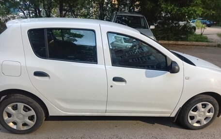 Renault Sandero II рестайлинг, 2018 год, 1 200 000 рублей, 2 фотография