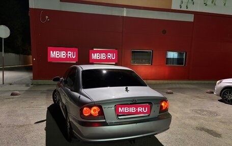 Hyundai Sonata IV рестайлинг, 2004 год, 400 000 рублей, 7 фотография