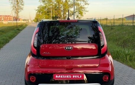 KIA Soul II рестайлинг, 2018 год, 1 800 000 рублей, 4 фотография