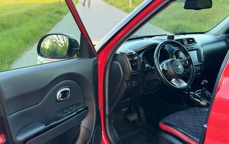 KIA Soul II рестайлинг, 2018 год, 1 800 000 рублей, 16 фотография
