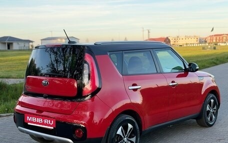 KIA Soul II рестайлинг, 2018 год, 1 800 000 рублей, 3 фотография