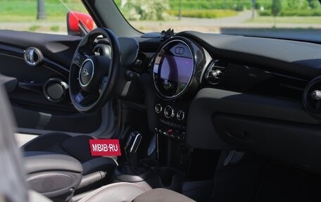 MINI Hatch, 2021 год, 4 090 000 рублей, 14 фотография