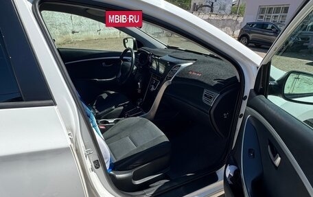 Hyundai i30 II рестайлинг, 2012 год, 850 000 рублей, 17 фотография