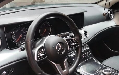Mercedes-Benz E-Класс, 2020 год, 2 000 000 рублей, 7 фотография